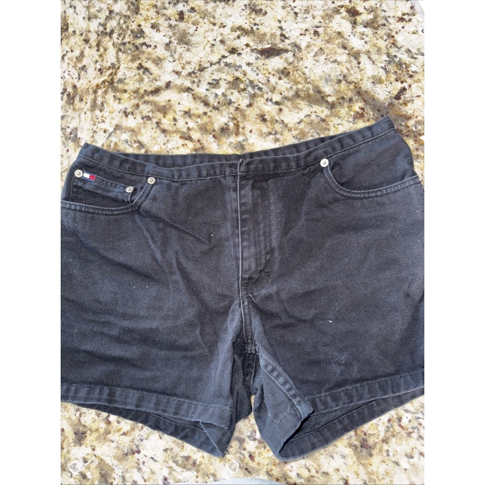 TOMMY HILFIGER Vintage Ladies Size 12 Black Denim Shorts 4440‎